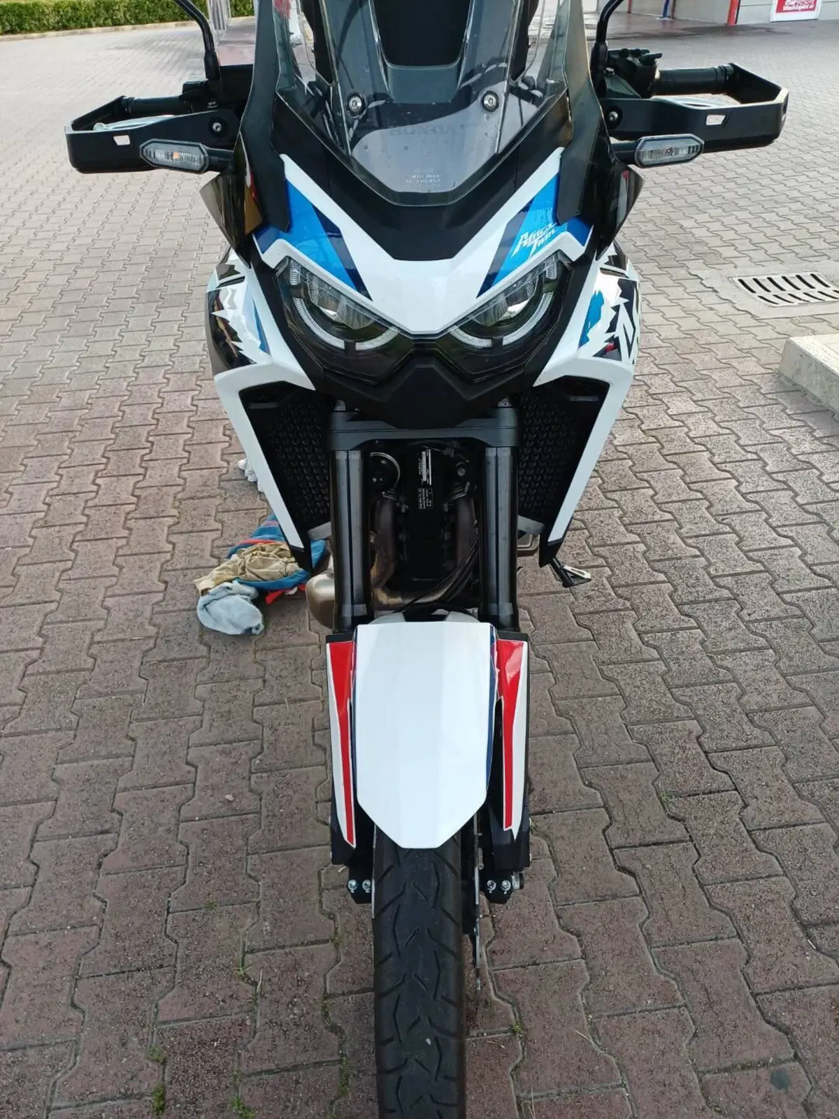 Honda Africa Twin CRF 1100L ES (2024 - 26) (6)