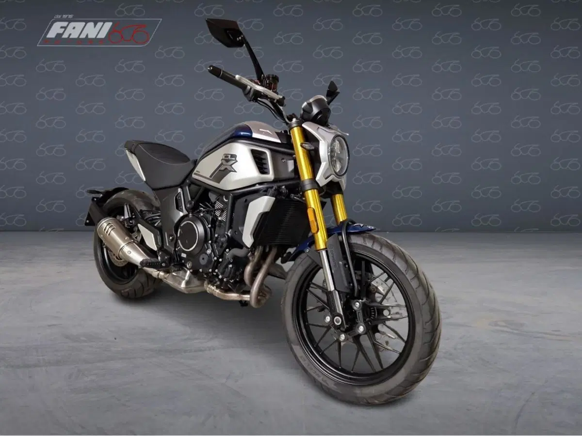 CFMOTO 700CL-X Sport (2022 - 26) (2)