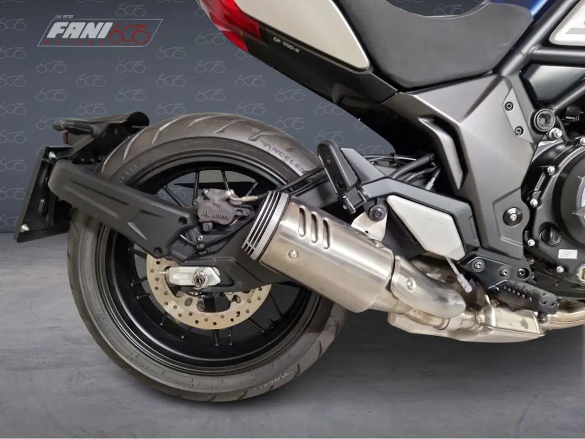 CFMOTO 700CL-X Sport (2022 - 26) (5)