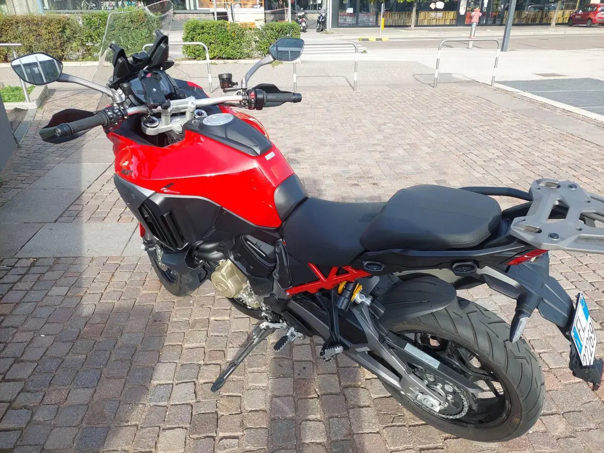 Ducati Multistrada V4 RS (2024 - 25) (6)
