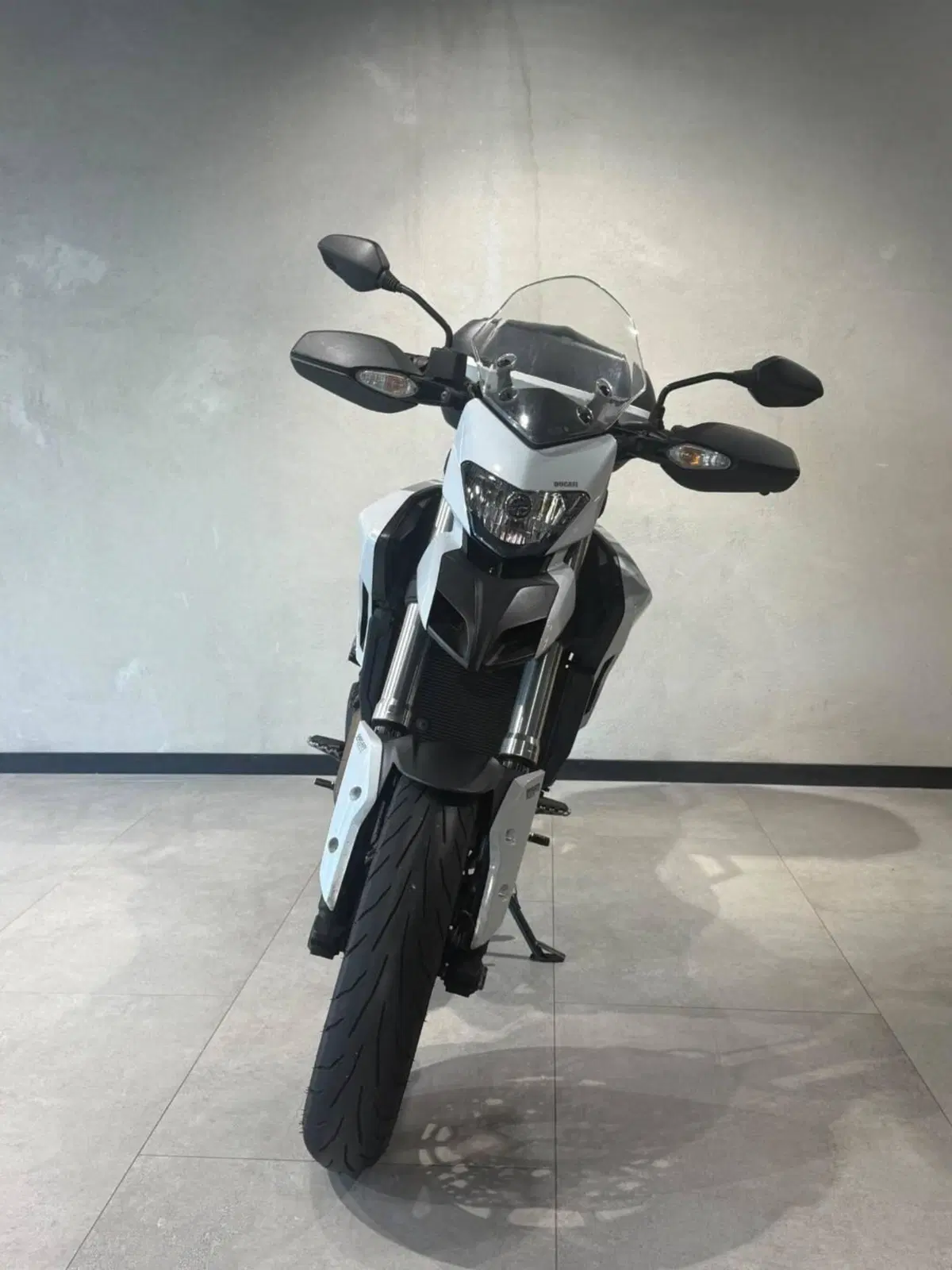 Ducati Hyperstrada 821 (2013 - 15) (3)