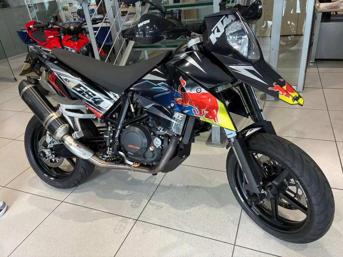 KTM 690 Supermoto (2007 - 12) (2)