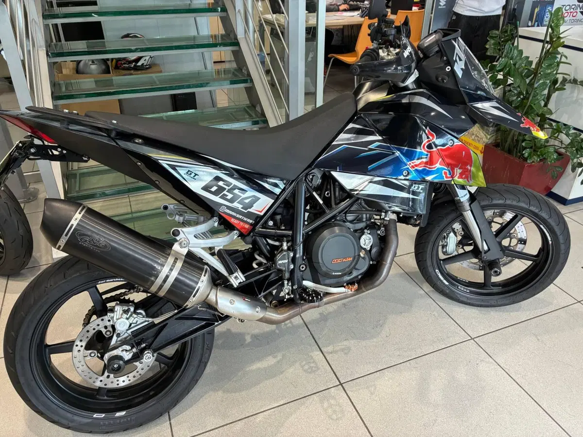 KTM 690 Supermoto (2007 - 12) (4)