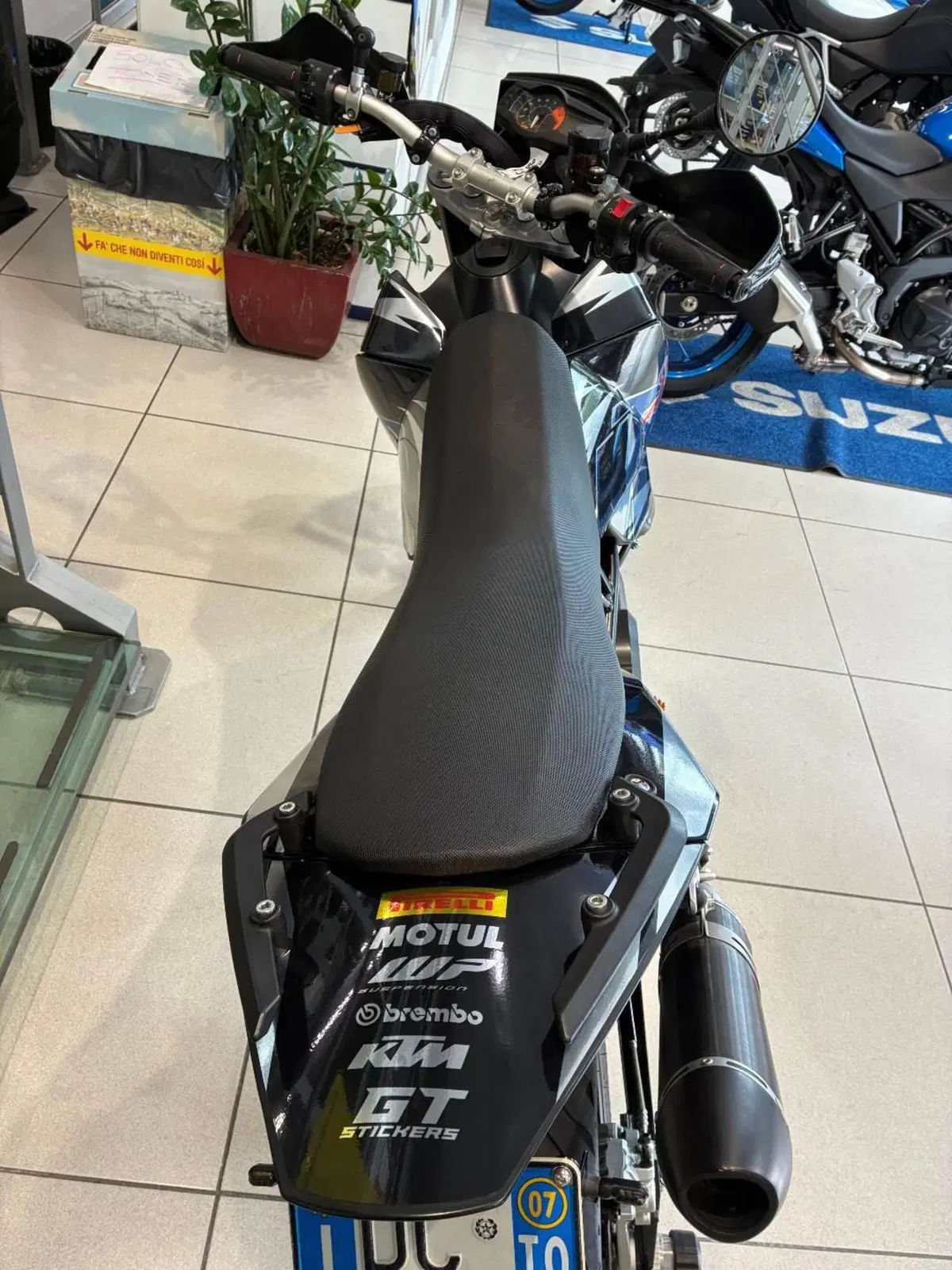 KTM 690 Supermoto (2007 - 12) (7)