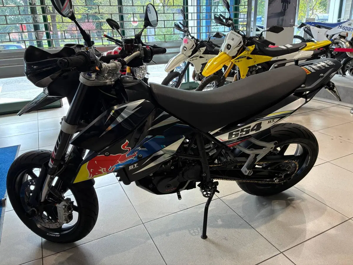 KTM 690 Supermoto (2007 - 12) (11)