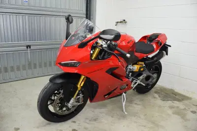 Ducati Panigale V2 S (2025 - 26) usata