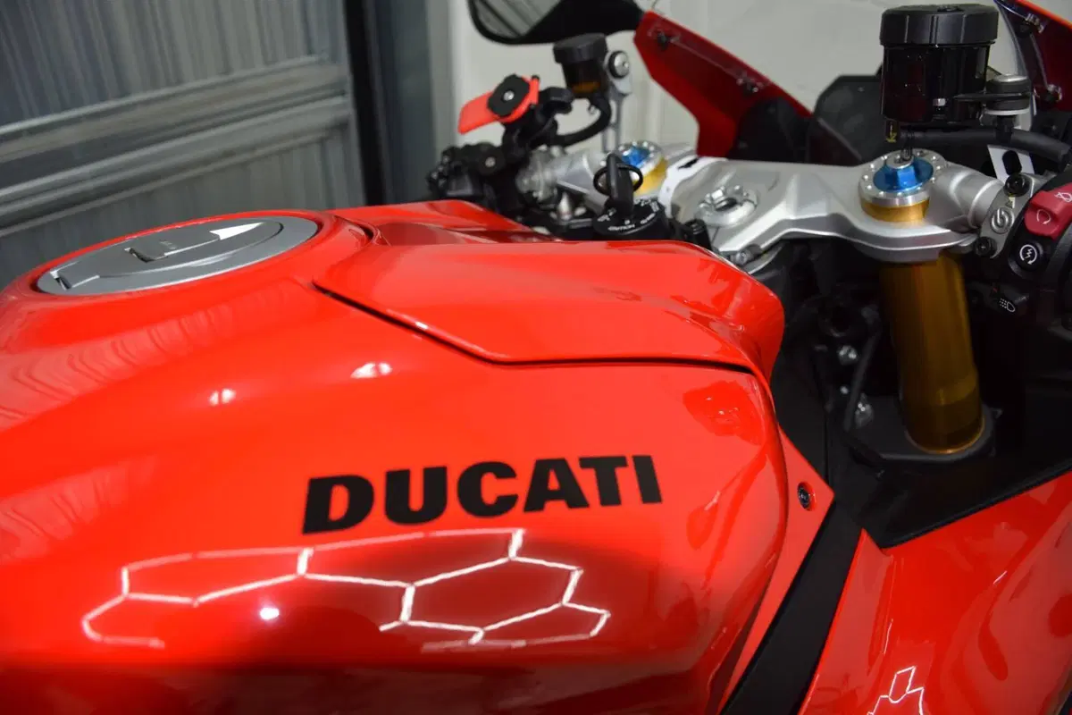 Ducati Panigale V2 S (2025 - 26) (12)