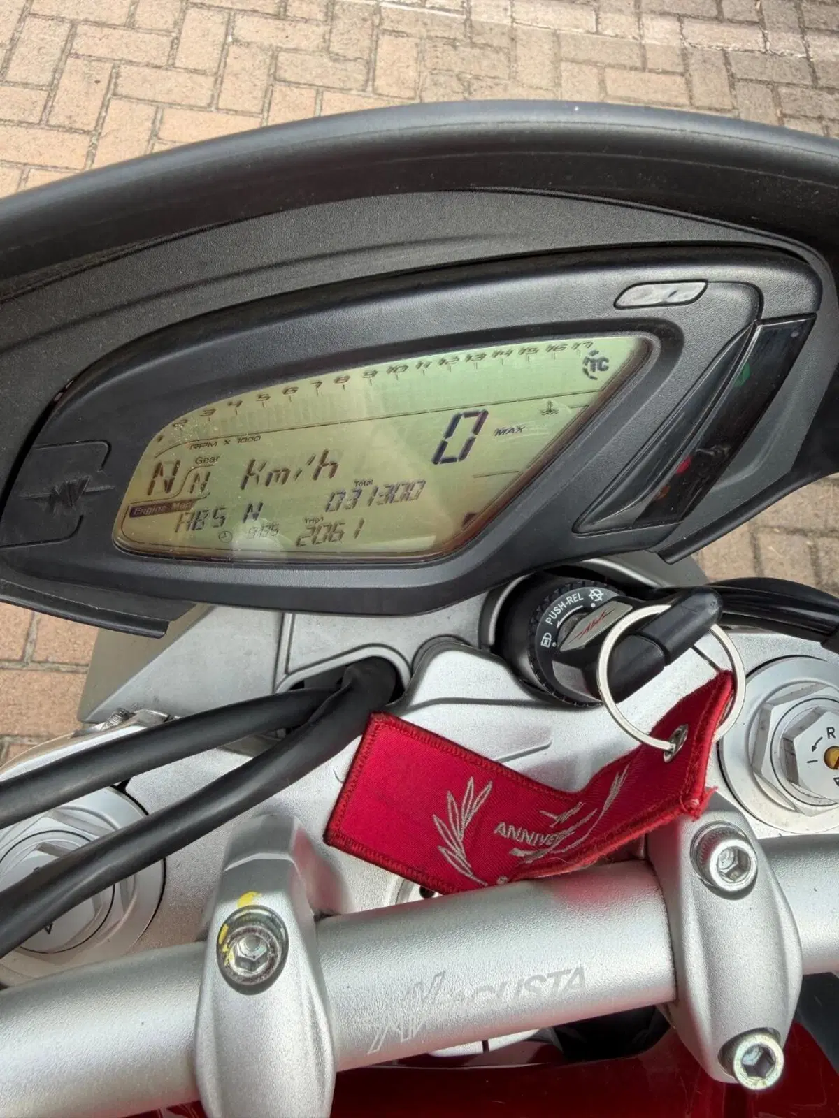 MV Agusta Brutale 800 EAS ABS (2012 - 15) (7)