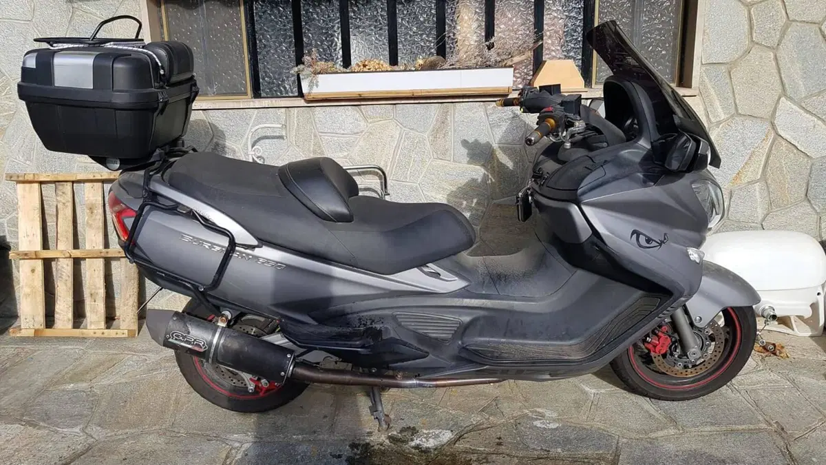 Suzuki Burgman AN 650 Executive ABS (2013 - 17)