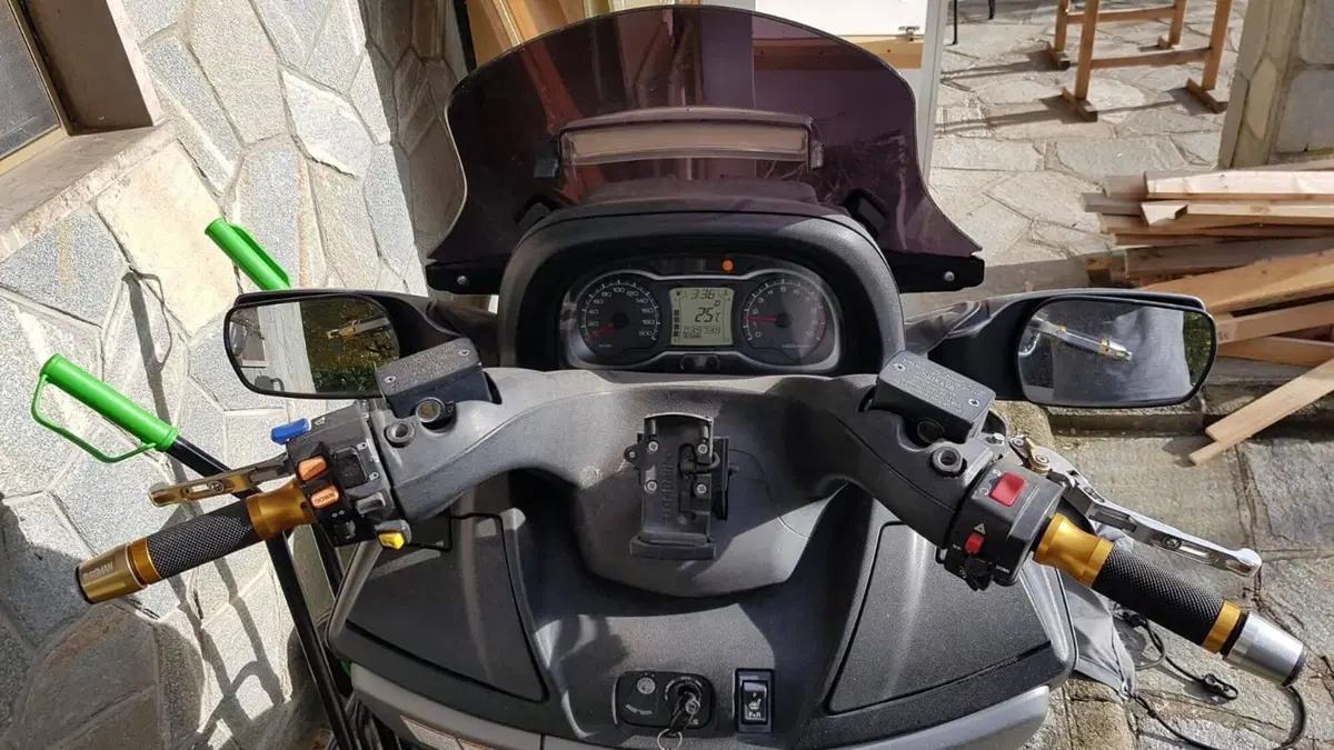Suzuki Burgman AN 650 Executive ABS (2013 - 17) (7)