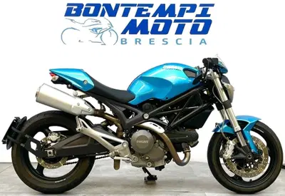 Ducati Monster 696 Plus (2007 - 14) usata