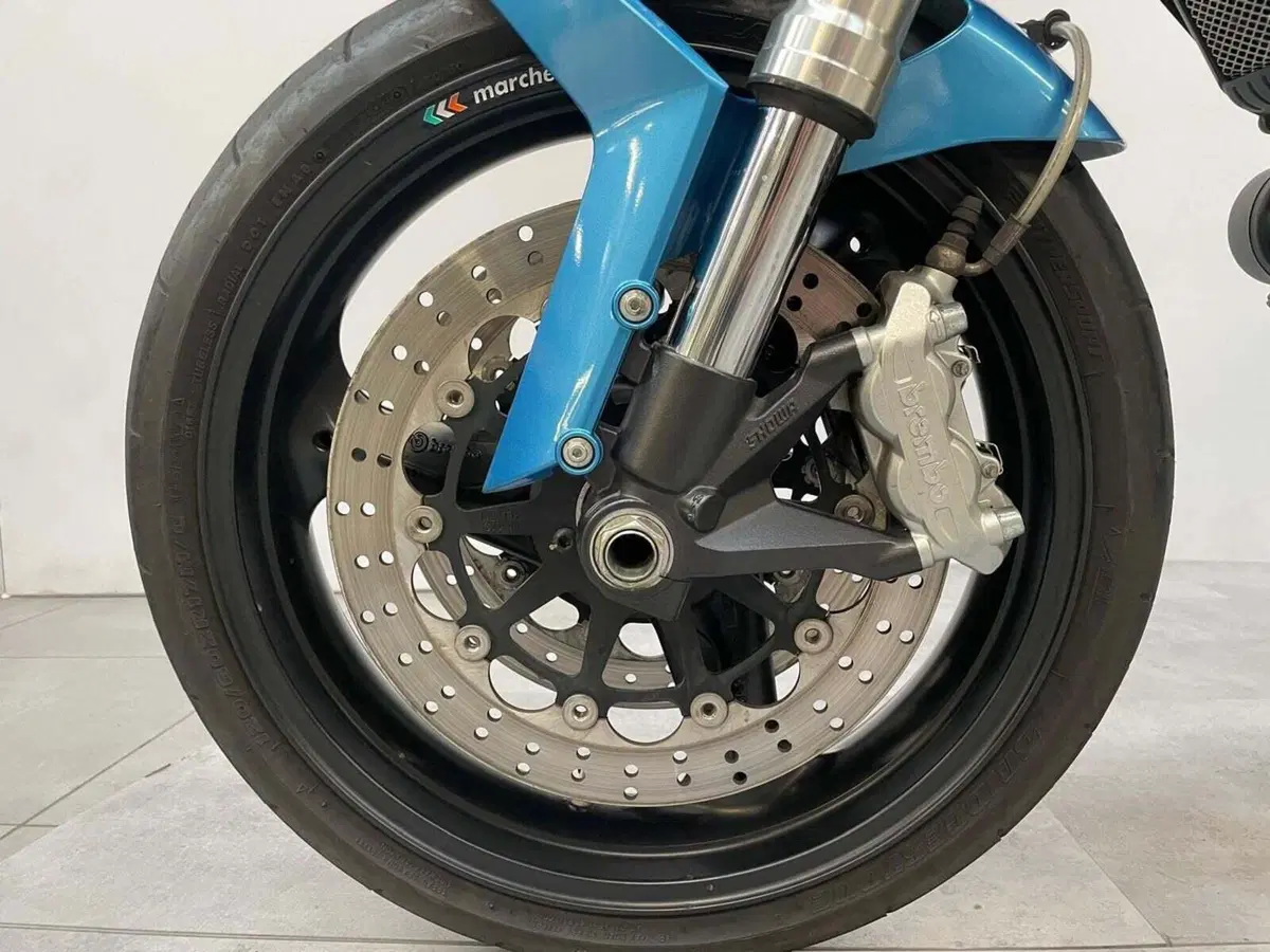Ducati Monster 696 Plus (2007 - 14) (15)