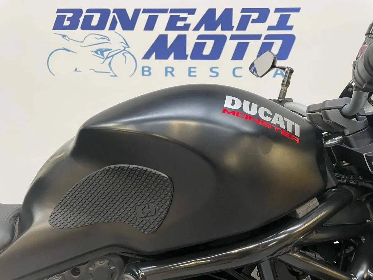 Ducati Monster 821 Dark ABS (2014 - 16) (12)
