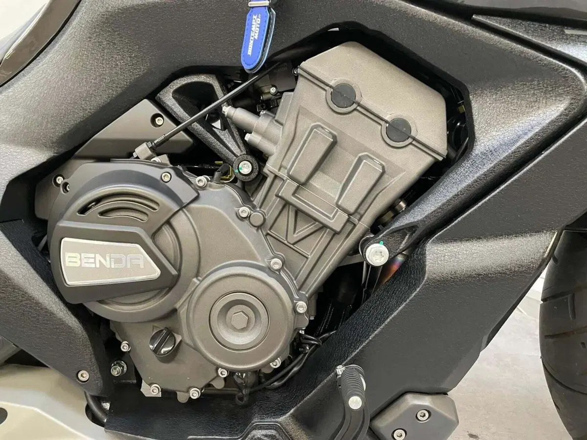 Benda Motorcycles LFC 700 Pro (2026) (5)