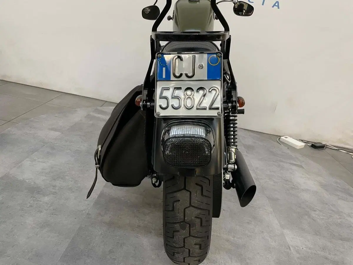 Harley-Davidson 883 R (2004 - 05) - XL 883R (6)