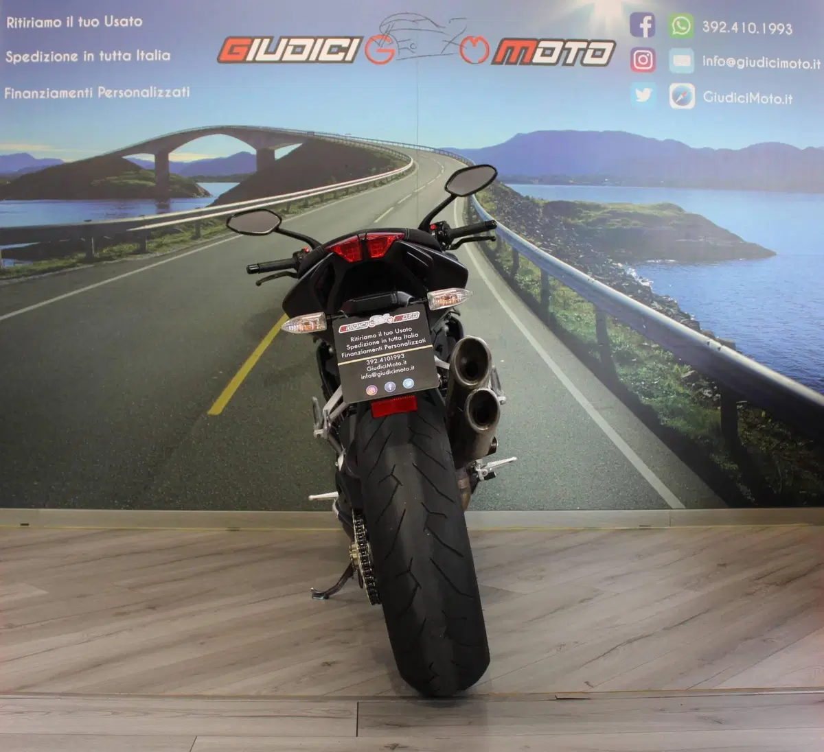 MV Agusta Brutale 920 (2011 - 12) (4)