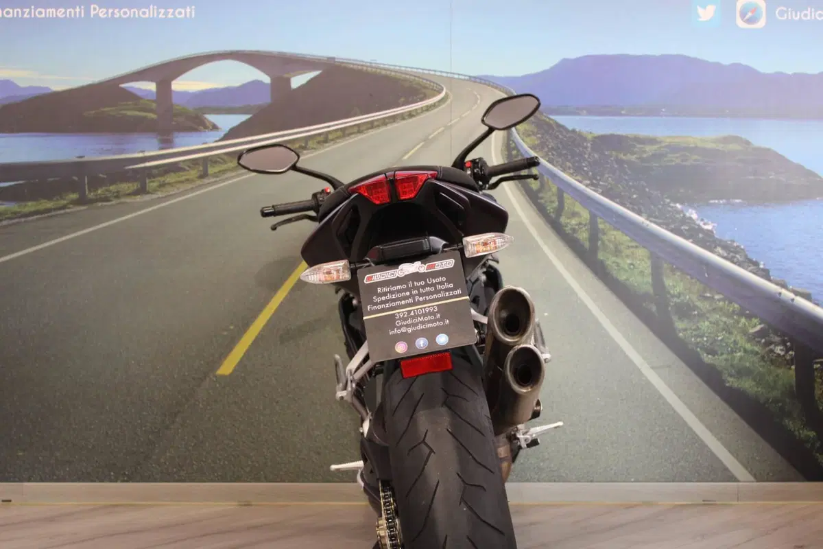 MV Agusta Brutale 920 (2011 - 12) (16)
