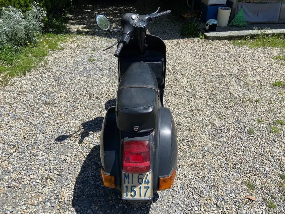 Piaggio Vespa p125x (8)