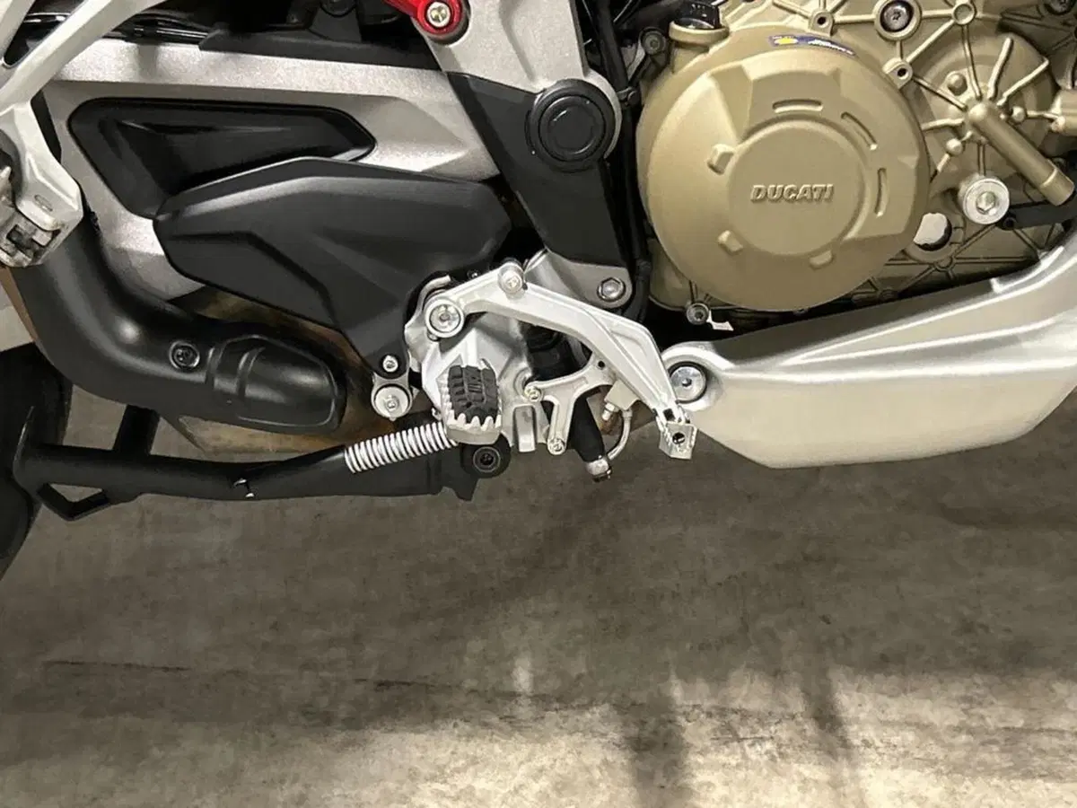 Ducati Multistrada V4 S (2021 - 24) (12)