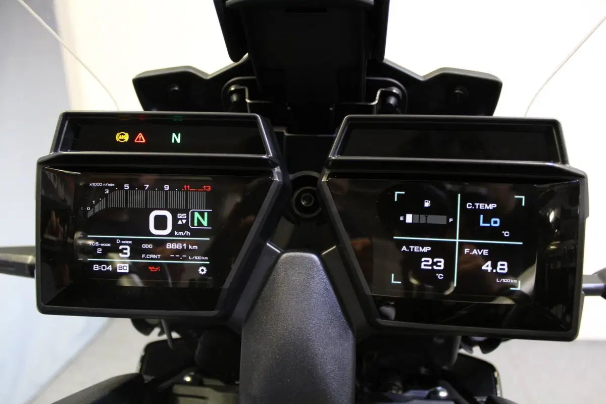 Yamaha Tracer 9 (2025 - 26) (10)