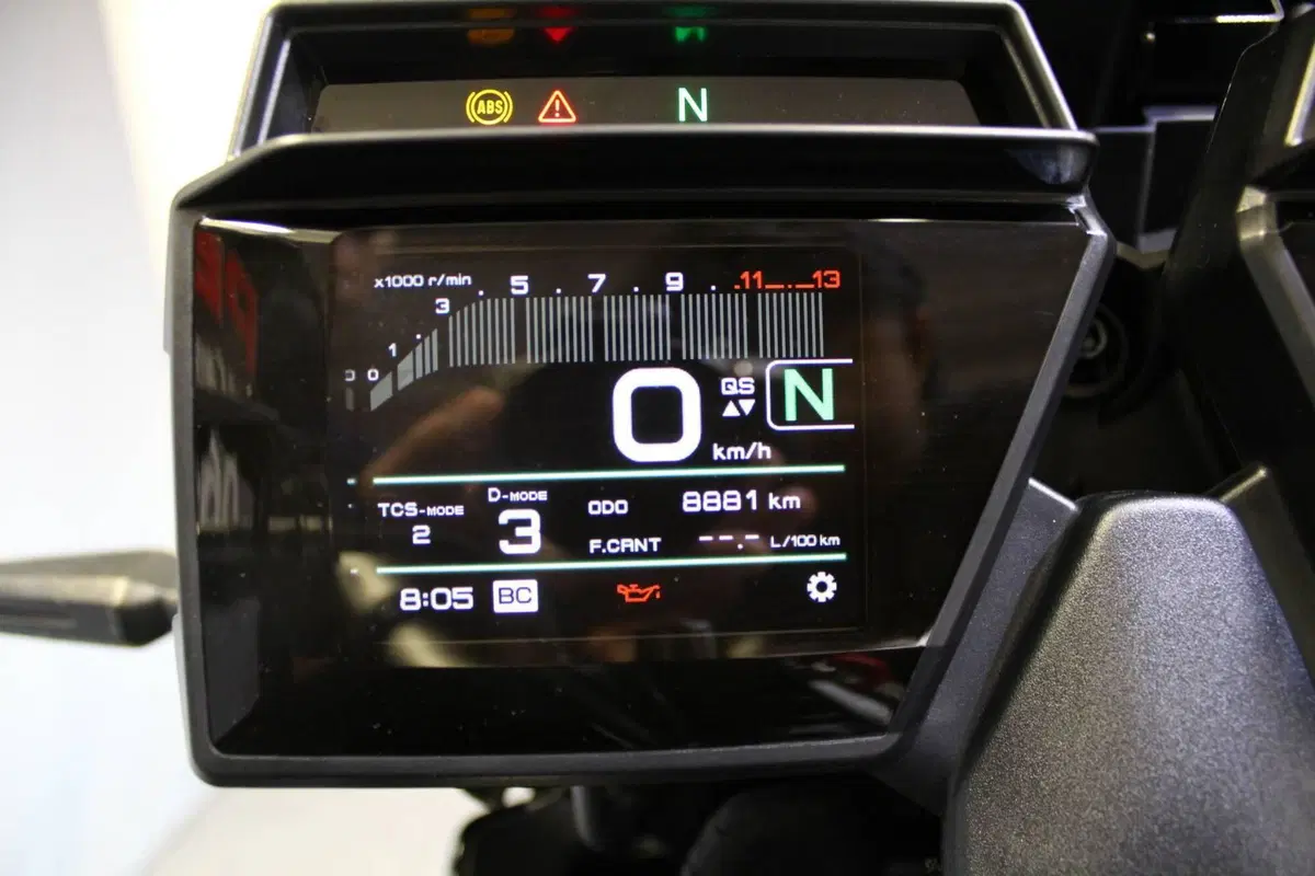 Yamaha Tracer 9 (2025 - 26) (11)