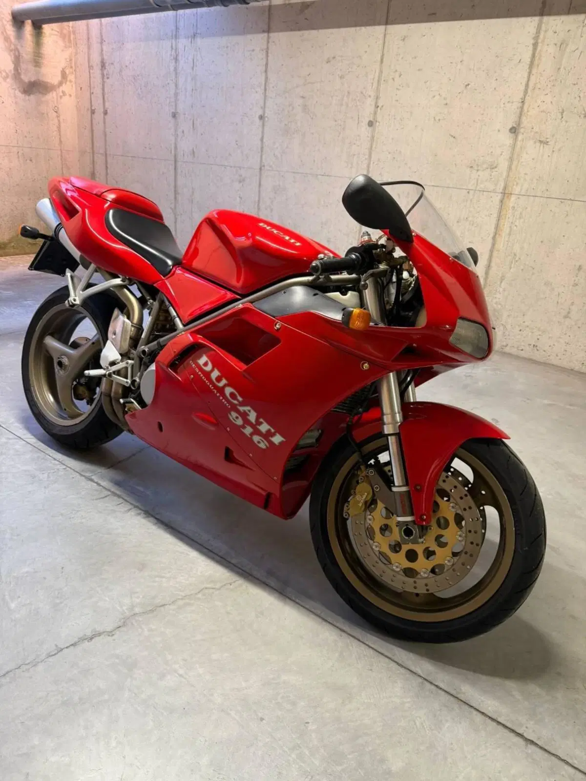 Ducati 916 Biposto (1994 - 98) (2)