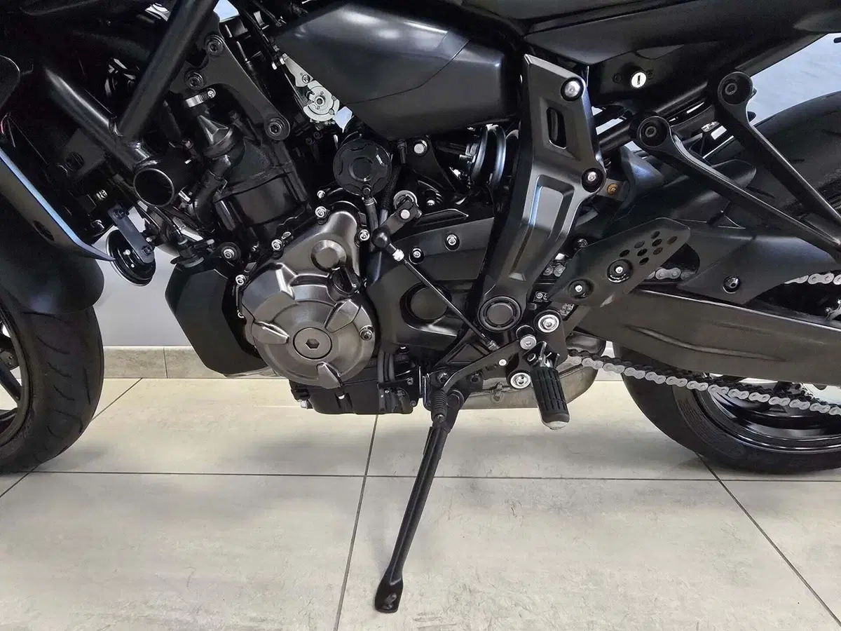 Yamaha MT-07 (2018 - 20) (10)