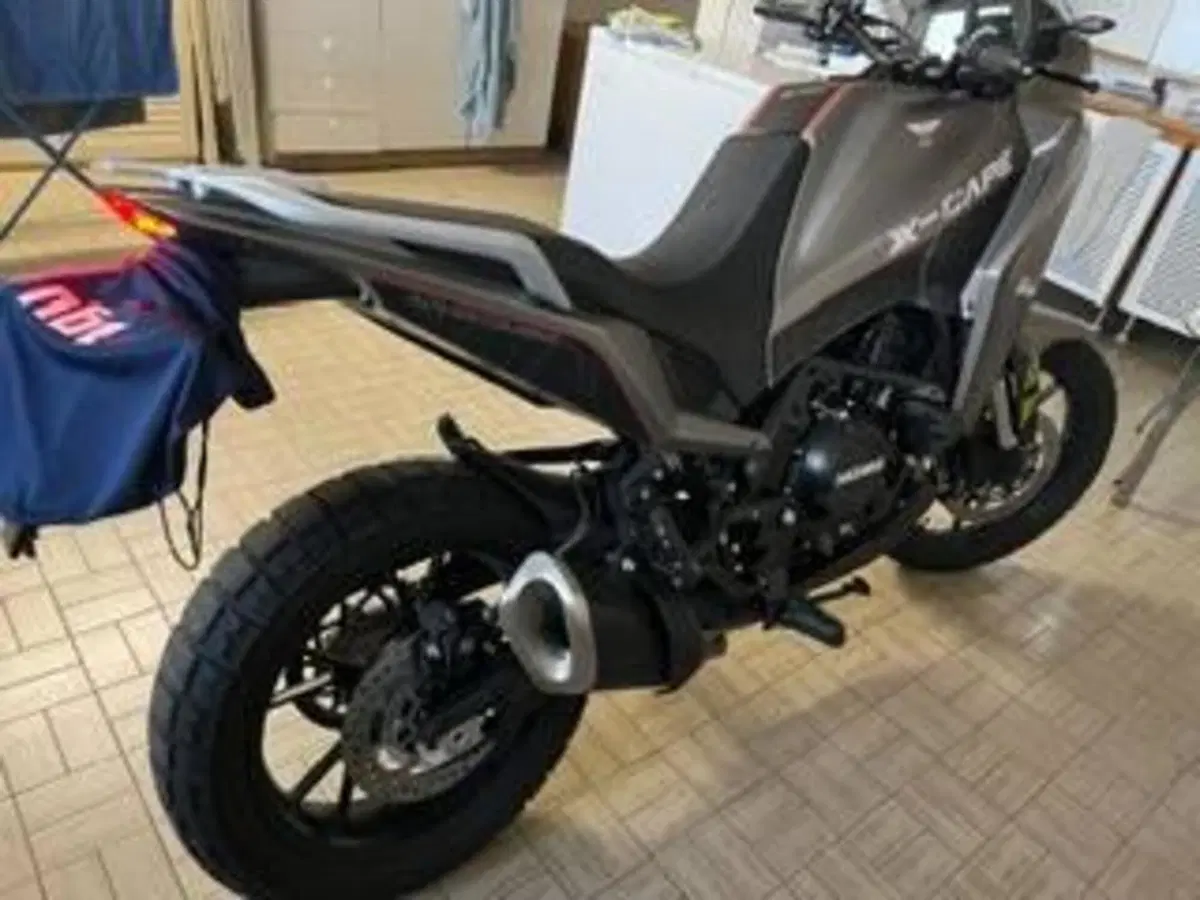 Moto Morini X-Cape 650 (2021 - 26) (5)