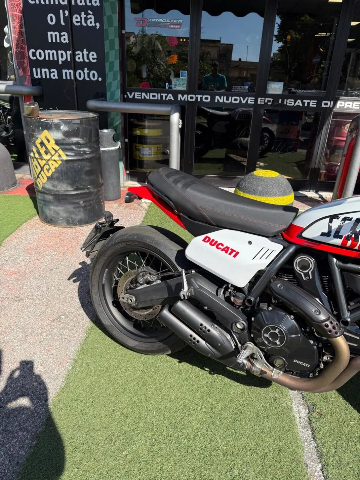 Ducati Scrambler 800 Urban Motard (2022) (10)