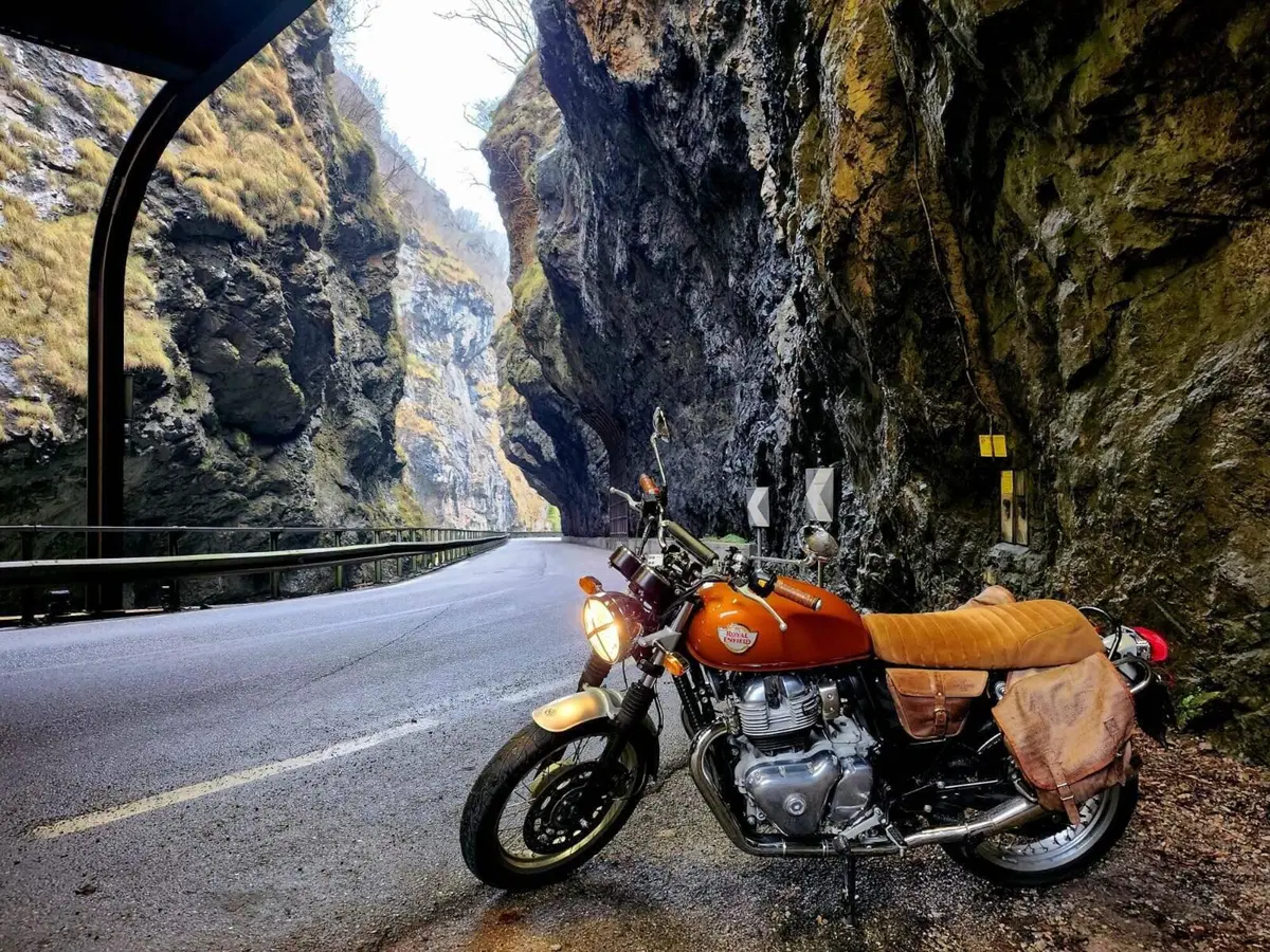 Royal Enfield Interceptor 650 (2021 - 26) (10)