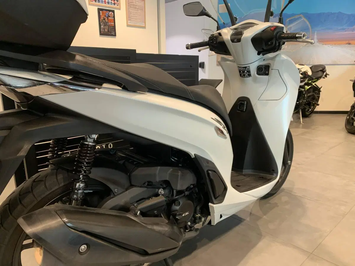 Honda SH 350 (2021 - 24) (5)