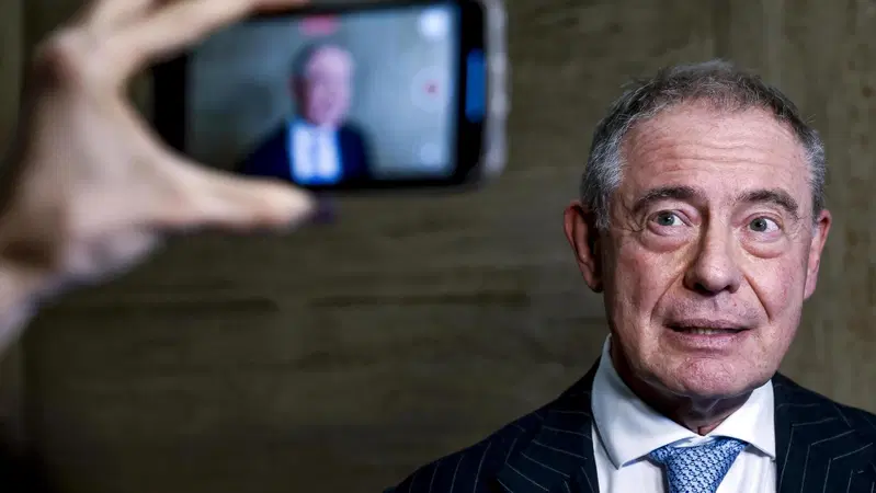 Ducati: Volkswagen al confronto, Urso pronto al Golden Power, ma di cosa si tratta?