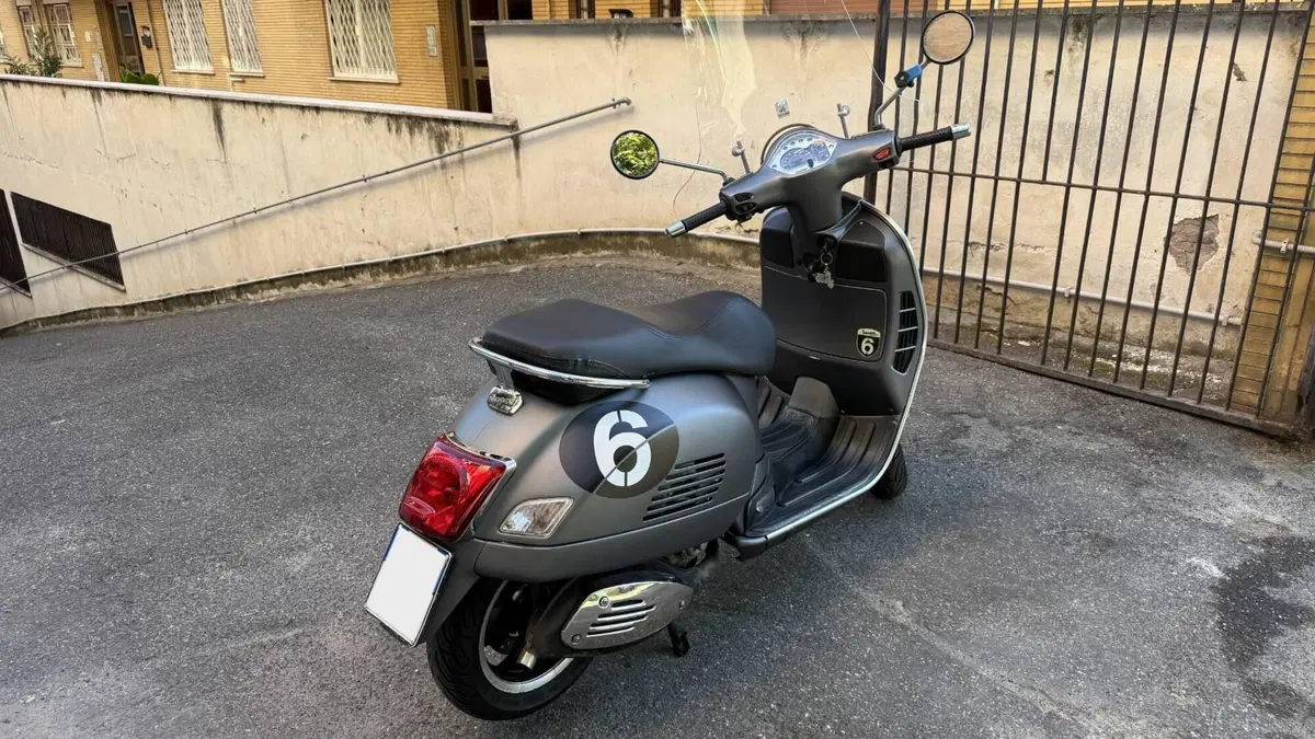 Vespa GTS 300 Super (2008 - 16) (5)