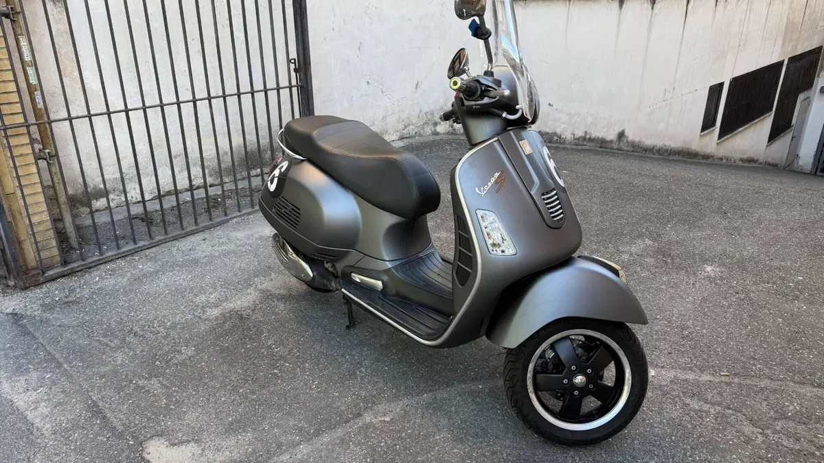 Vespa GTS 300 Super (2008 - 16) (6)