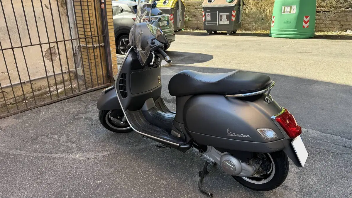 Vespa GTS 300 Super (2008 - 16) (8)