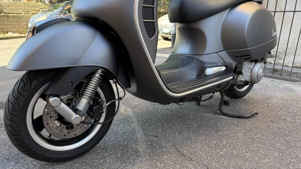Vespa GTS 300 Super (2008 - 16) (18)