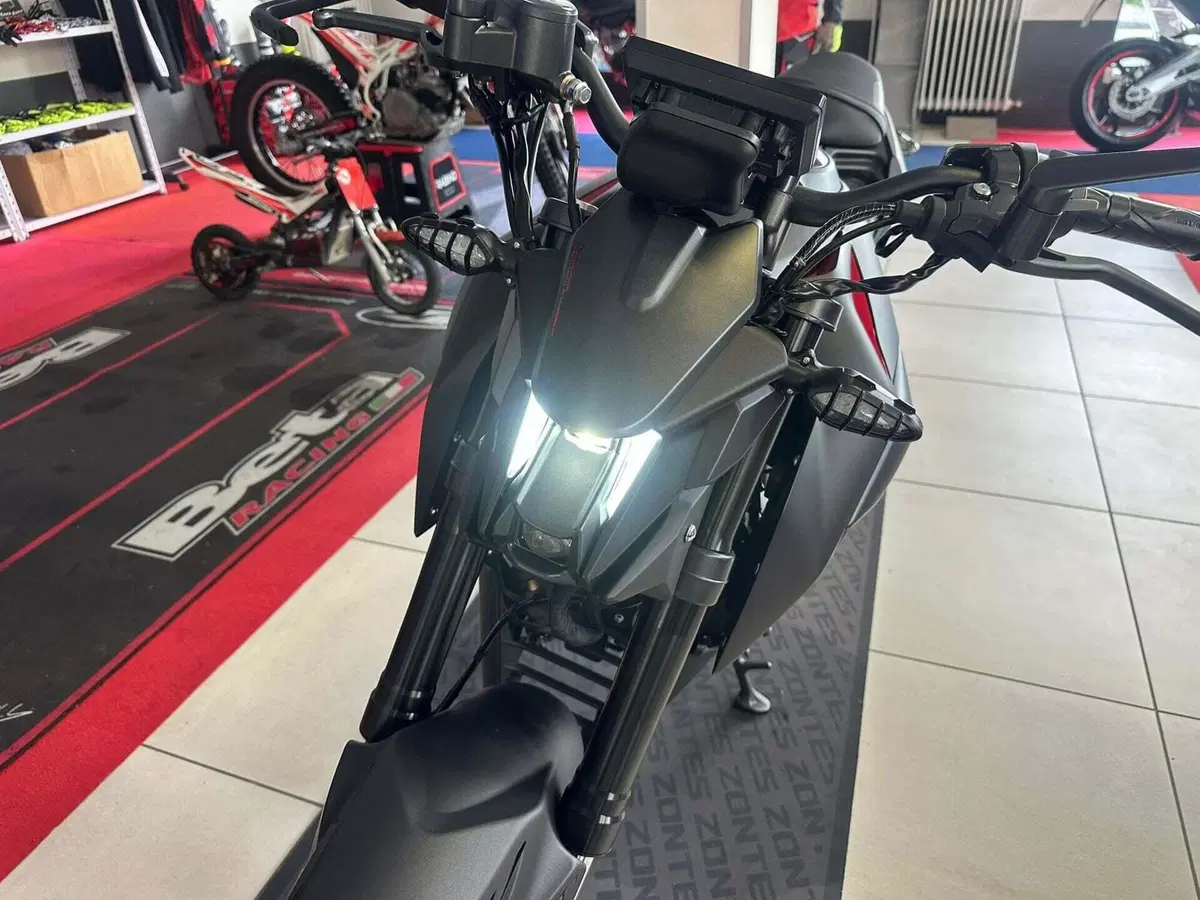 Zontes ZT125-U (2020 - 26) (14)