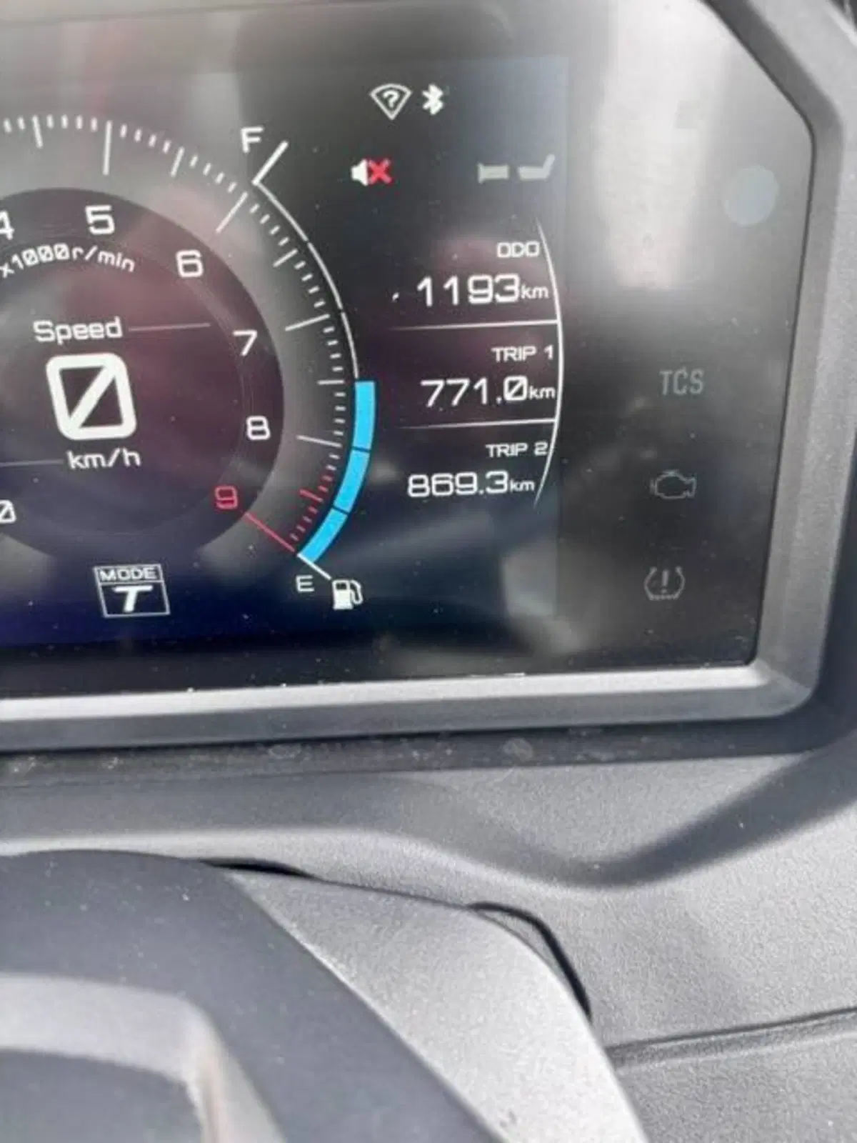 Yamaha T-Max 560 Tech Max (2025 - 26) (10)