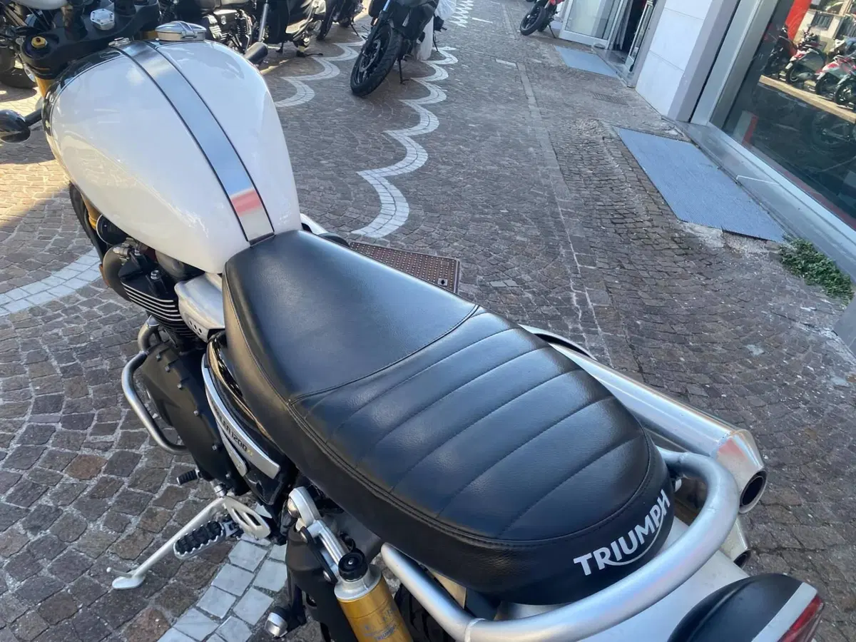 Triumph Scrambler 1200 XE (2019 - 20) (5)