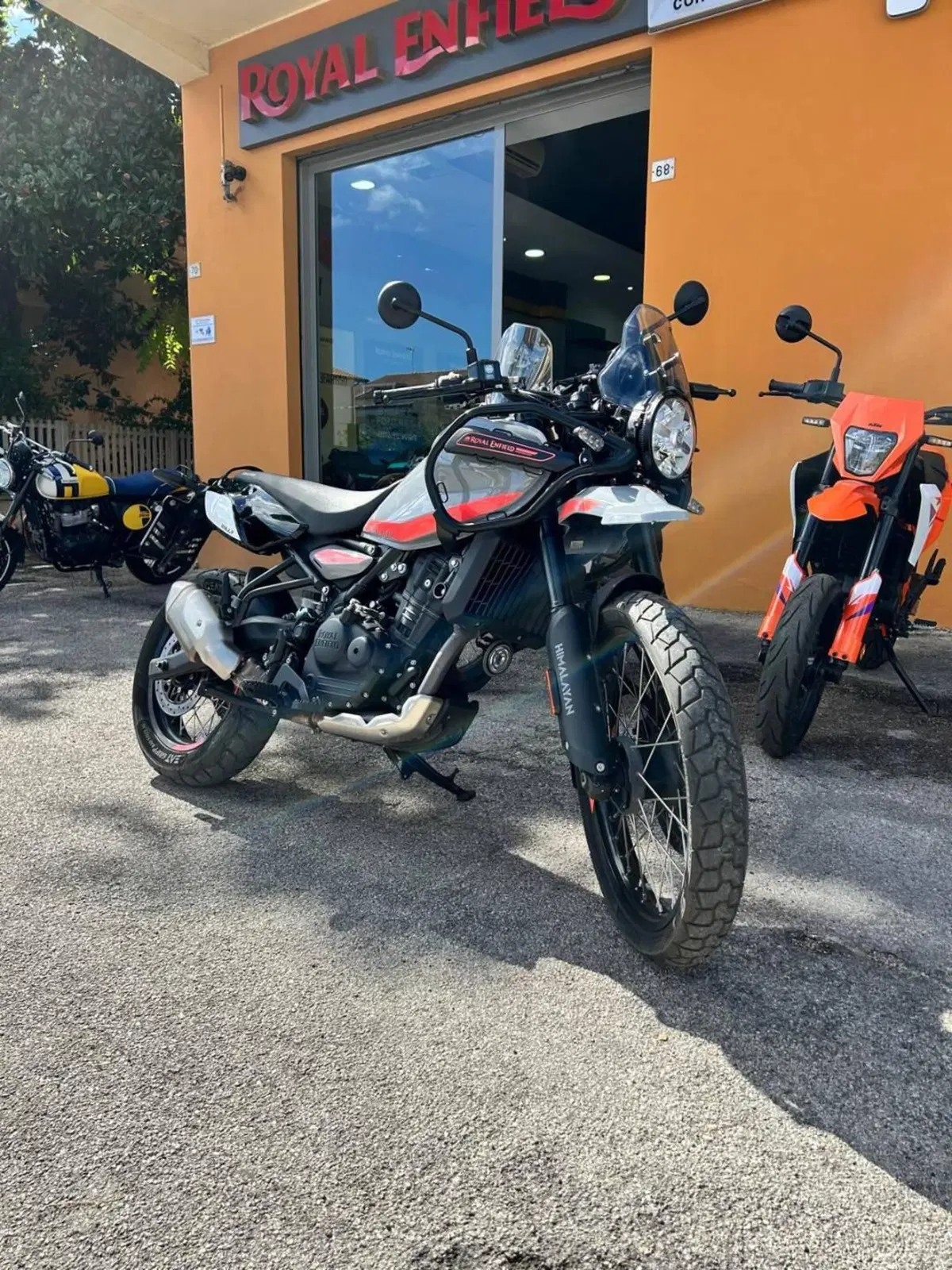 Royal Enfield Himalayan 450 (2024 - 26) (2)