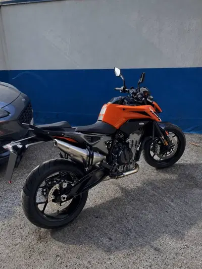 KTM 790 Duke L (2023 - 24) usata