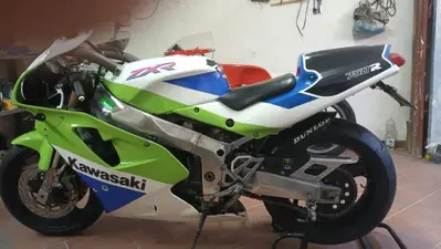 Kawasaki ZXR 750 (1991 - 92) usata