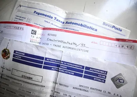Bollo, attenzione al finto sito ACI: la truffa che chiede appena 15,87 euro