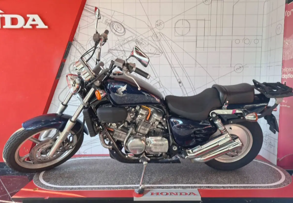 Honda VF 750 C (1985 - 01) (2)