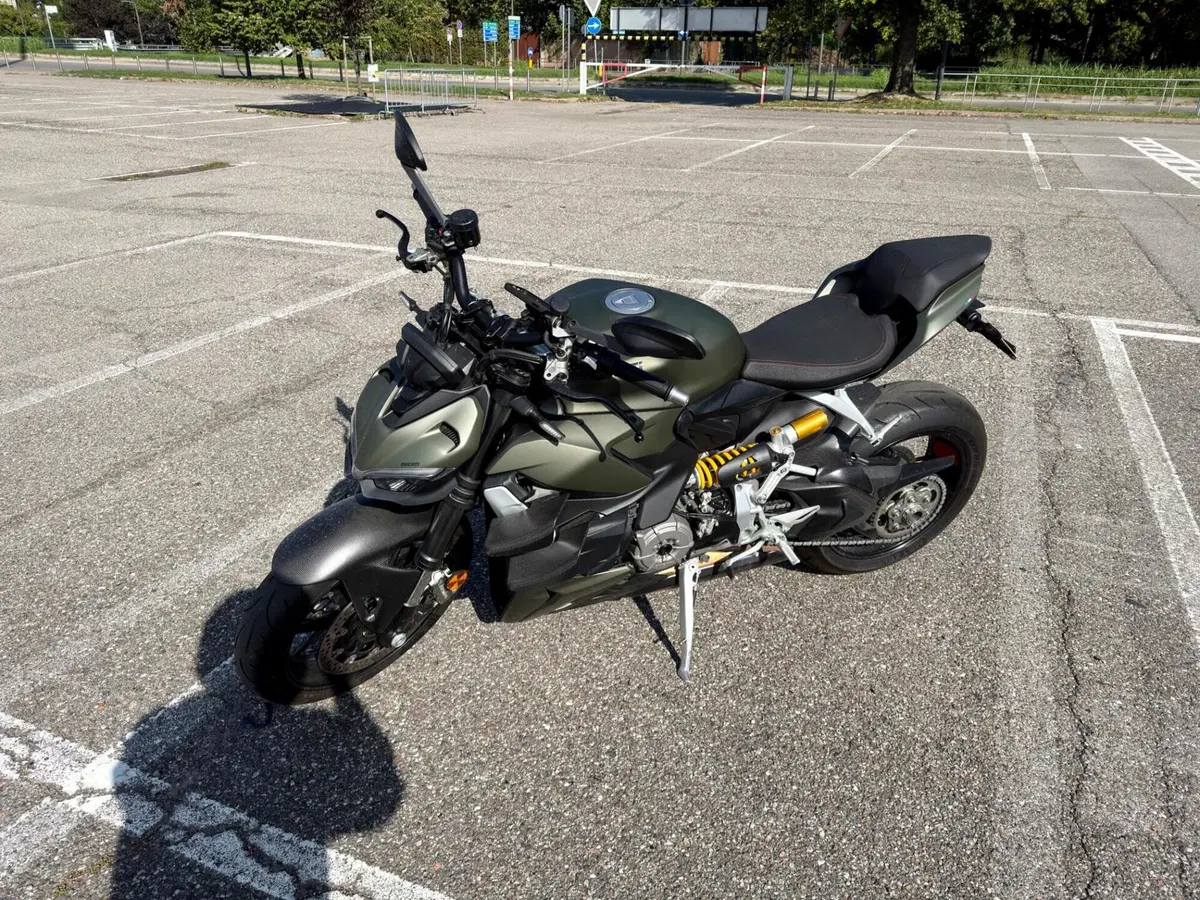 Ducati Streetfighter V2 (2022 - 24) (2)