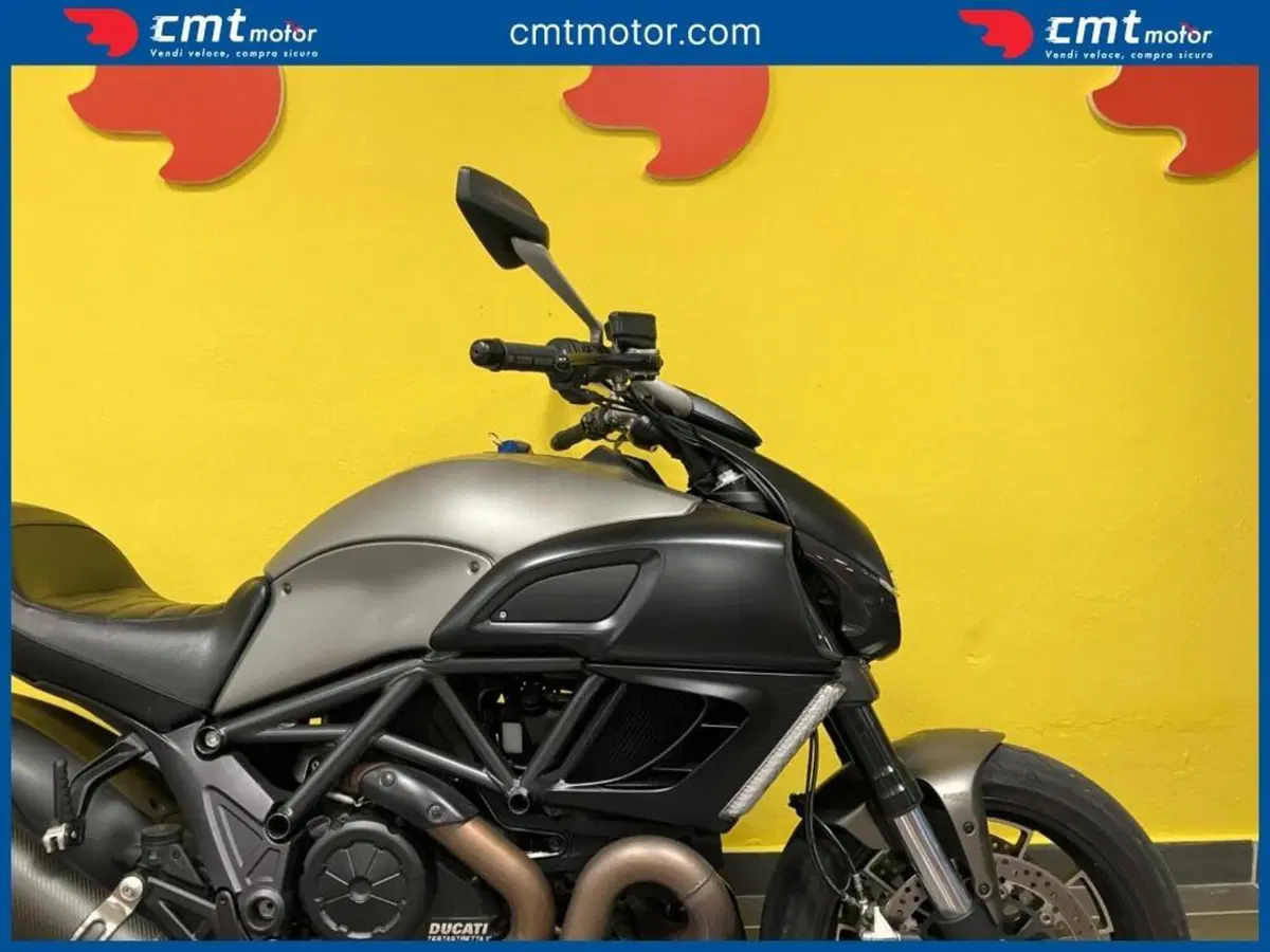 Ducati Diavel 1200 Strada (2010 - 14) (9)
