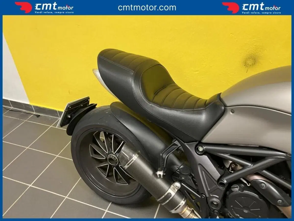 Ducati Diavel 1200 Strada (2010 - 14) (10)