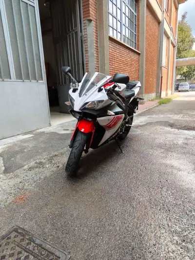 Yamaha YZF R125 (2008 - 13) usata