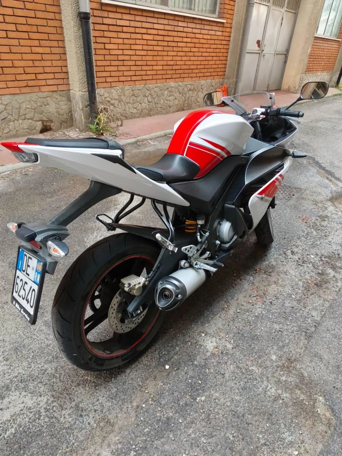Yamaha YZF R125 (2008 - 13) (4)