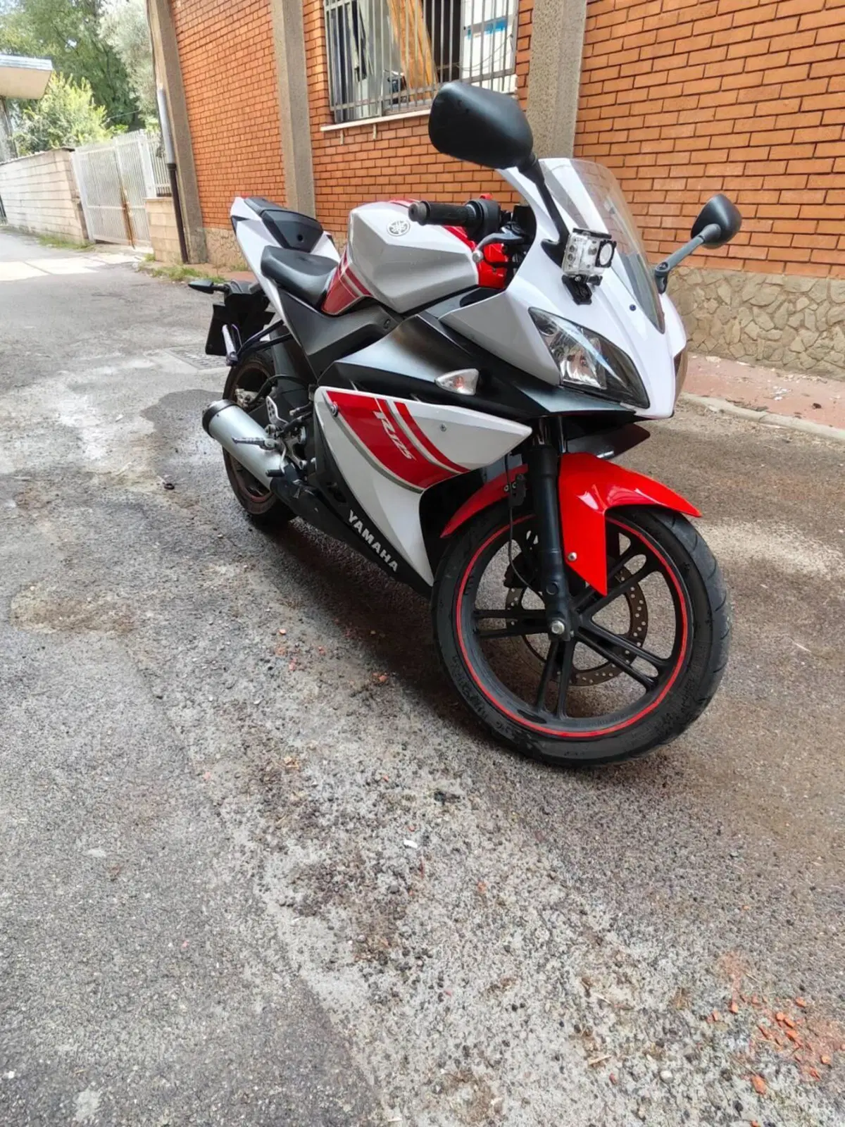 Yamaha YZF R125 (2008 - 13) (5)